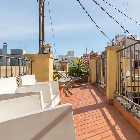 Apartament Atico Exclusivo Del Siglo Xvi Con Terraza Privada En El Corazon De Ciutat Vella *
